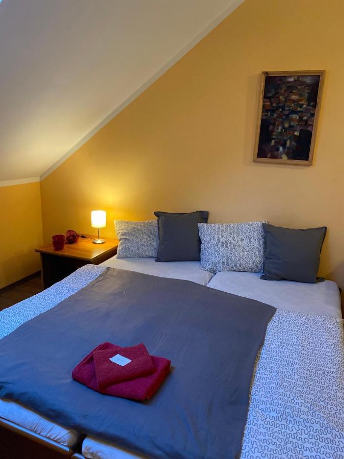 Restaurace U Vlkove Hotell Kamenice Eksteriør bilde